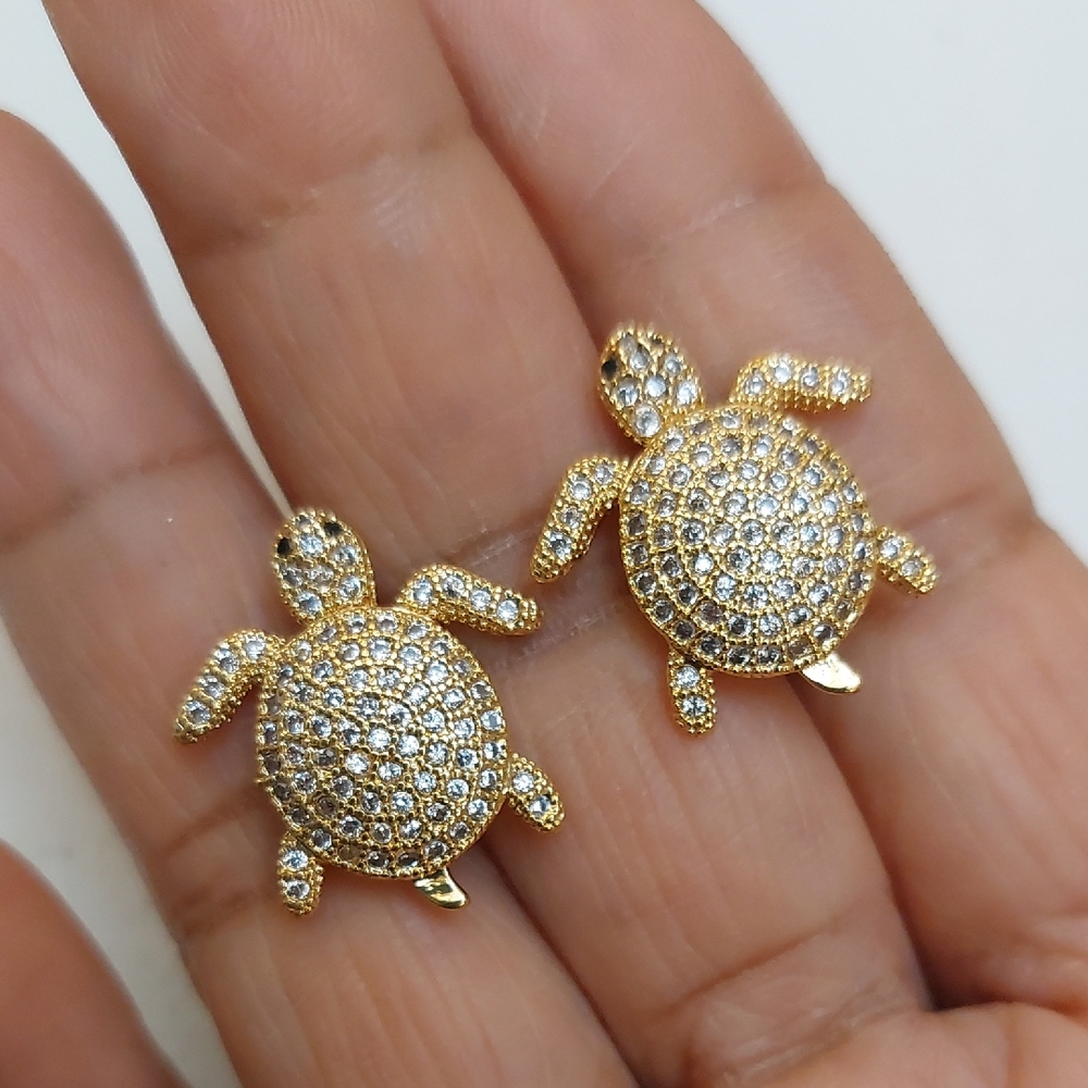 Eye Candy Los Angeles Gold Tone Crystal Paved Sea Turtle Stud Earrings